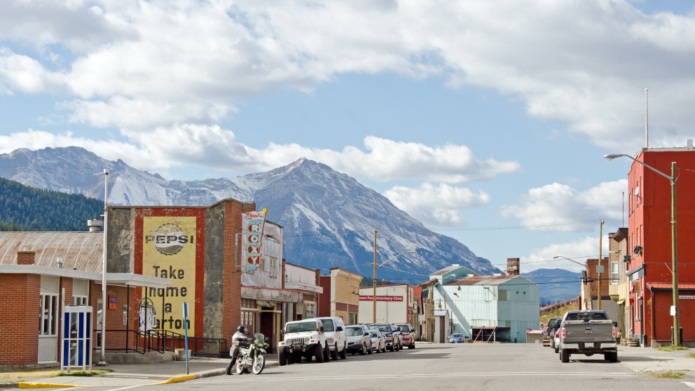 The end of the coal era in the Canadian province of Alberta: Strategies are needed to deliver a just transition and regional structural change. 